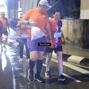 Runner Photo 7925471