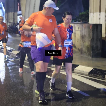 Runner Photo 7925476