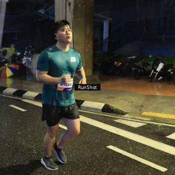 Runner Photo 7925487