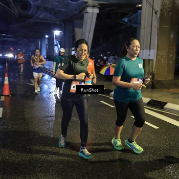 Runner Photo 7925495