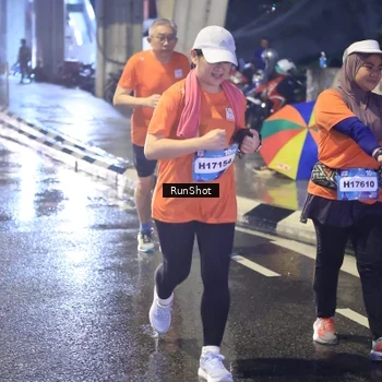 Runner Photo 7925502
