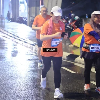 Runner Photo 7925503