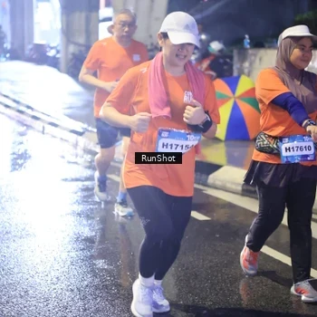 Runner Photo 7925507