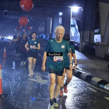Runner Photo 7925508