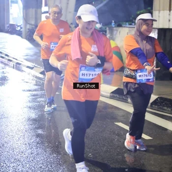 Runner Photo 7925511
