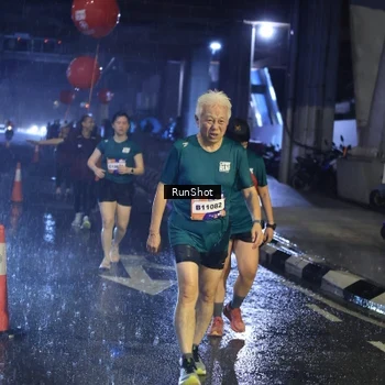 Runner Photo 7925517