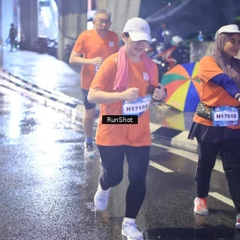 Runner Photo 7925519