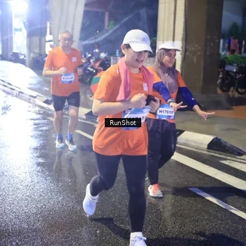 Runner Photo 7925520