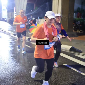 Runner Photo 7925521