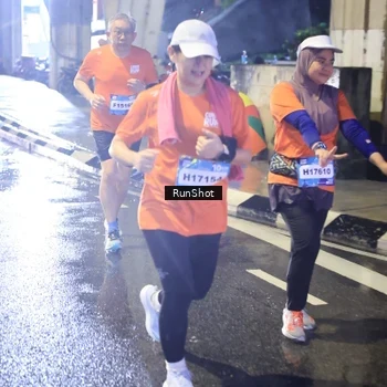 Runner Photo 7925526