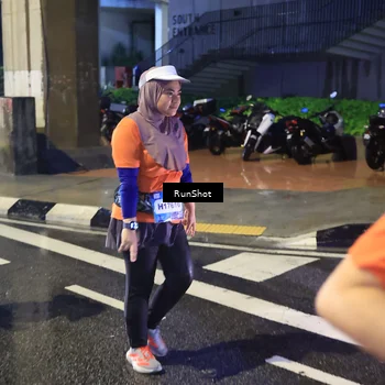 Runner Photo 7925530