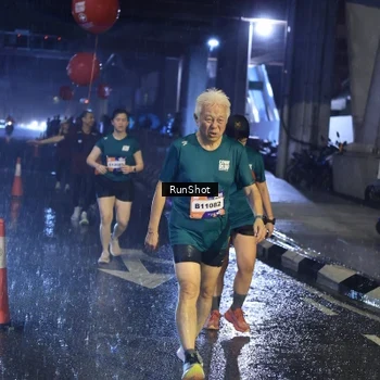 Runner Photo 7925531