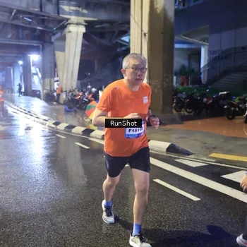 Runner Photo 7925539