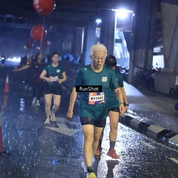 Runner Photo 7925541