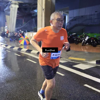 Runner Photo 7925547