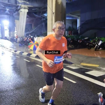 Runner Photo 7925551