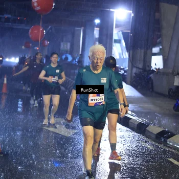 Runner Photo 7925554