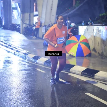 Runner Photo 7925557