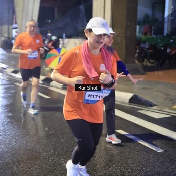 Runner Photo 7925569