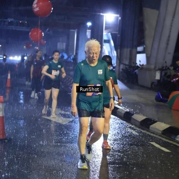 Runner Photo 7925574