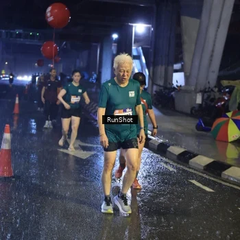 Runner Photo 7925596