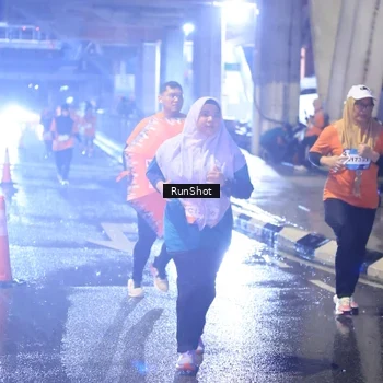Runner Photo 7925601