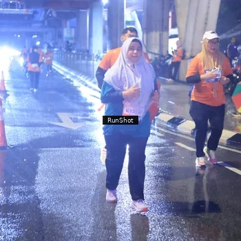 Runner Photo 7925611