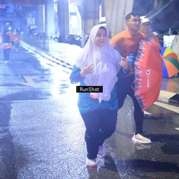 Runner Photo 7925618