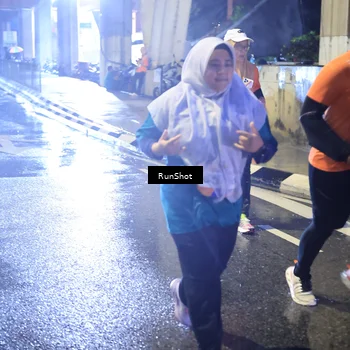 Runner Photo 7925628