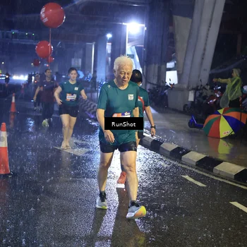 Runner Photo 7925630