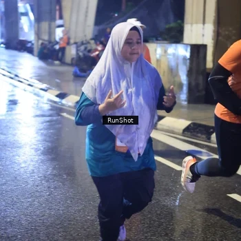 Runner Photo 7925633
