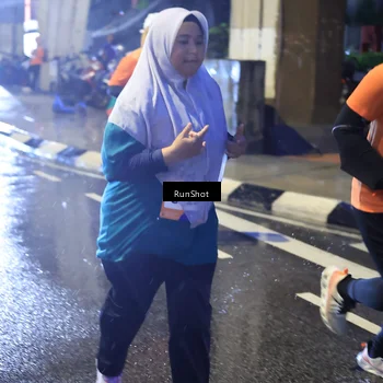 Runner Photo 7925636