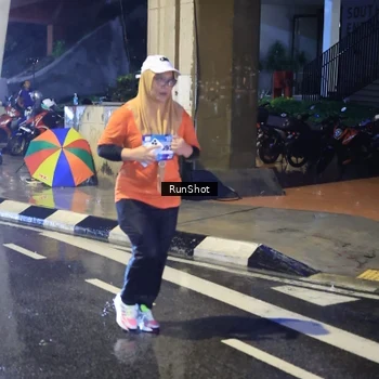 Runner Photo 7925649