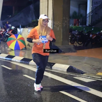Runner Photo 7925651