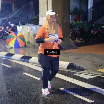 Runner Photo 7925652