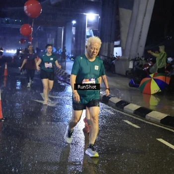 Runner Photo 7925653