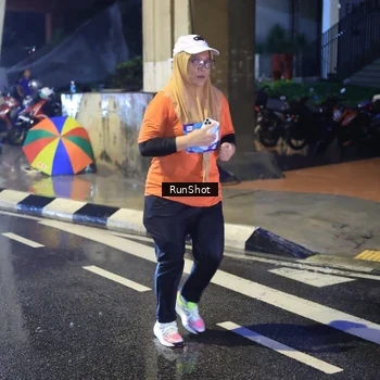 Runner Photo 7925654