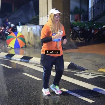 Runner Photo 7925657