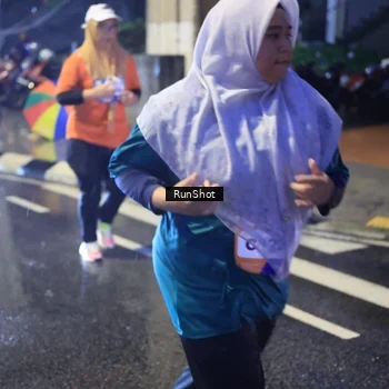 Runner Photo 7925658