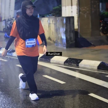 Runner Photo 7925682