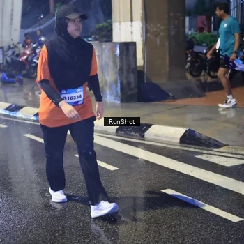 Runner Photo 7925687