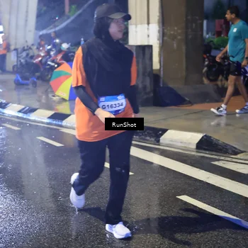 Runner Photo 7925691
