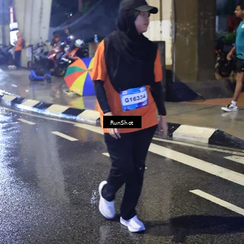 Runner Photo 7925694