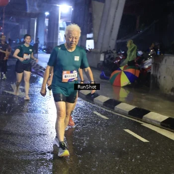 Runner Photo 7925707