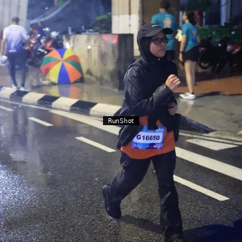 Runner Photo 7925717
