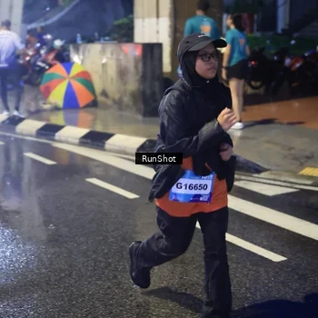 Runner Photo 7925719