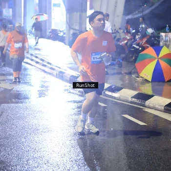 Runner Photo 7925732