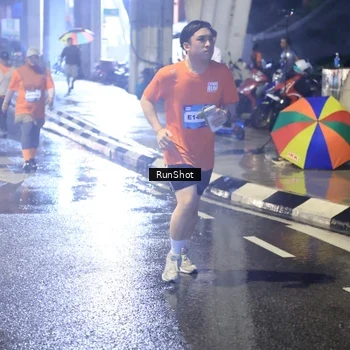Runner Photo 7925734