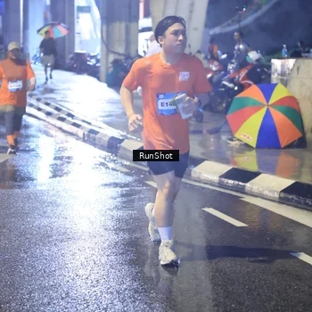 Runner Photo 7925737