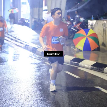 Runner Photo 7925738
